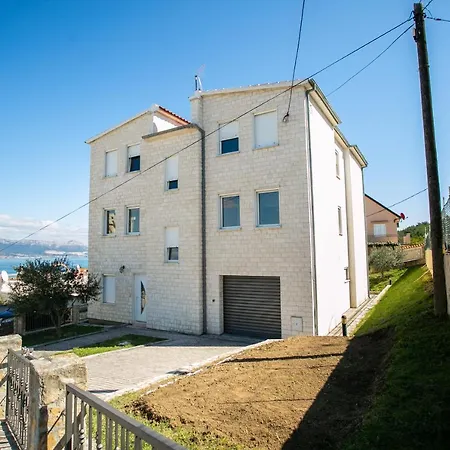 Appartement Spacious 3-bedroom *