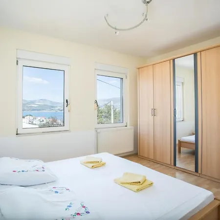 Spacious 3-bedroom *
